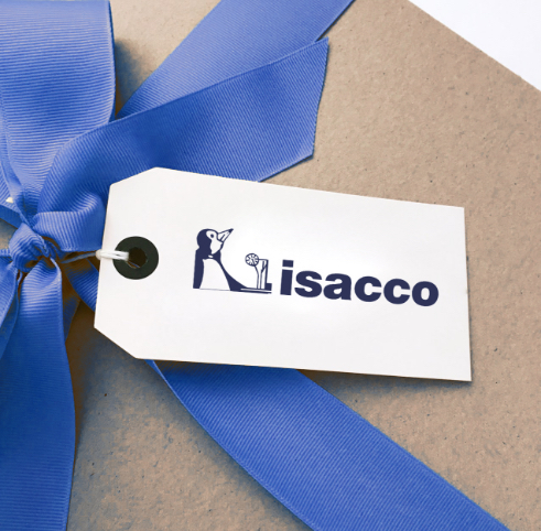 Give a useful gift to those you love, choose an Isacco product.